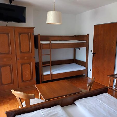 Ferienhof Alte Post, Apartments Weissbriach Bagian luar foto