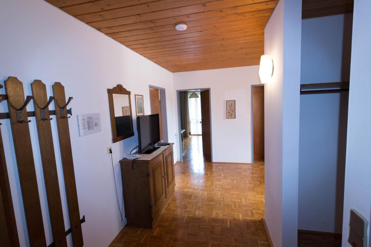 Ferienhof Alte Post, Apartments Weissbriach Bagian luar foto