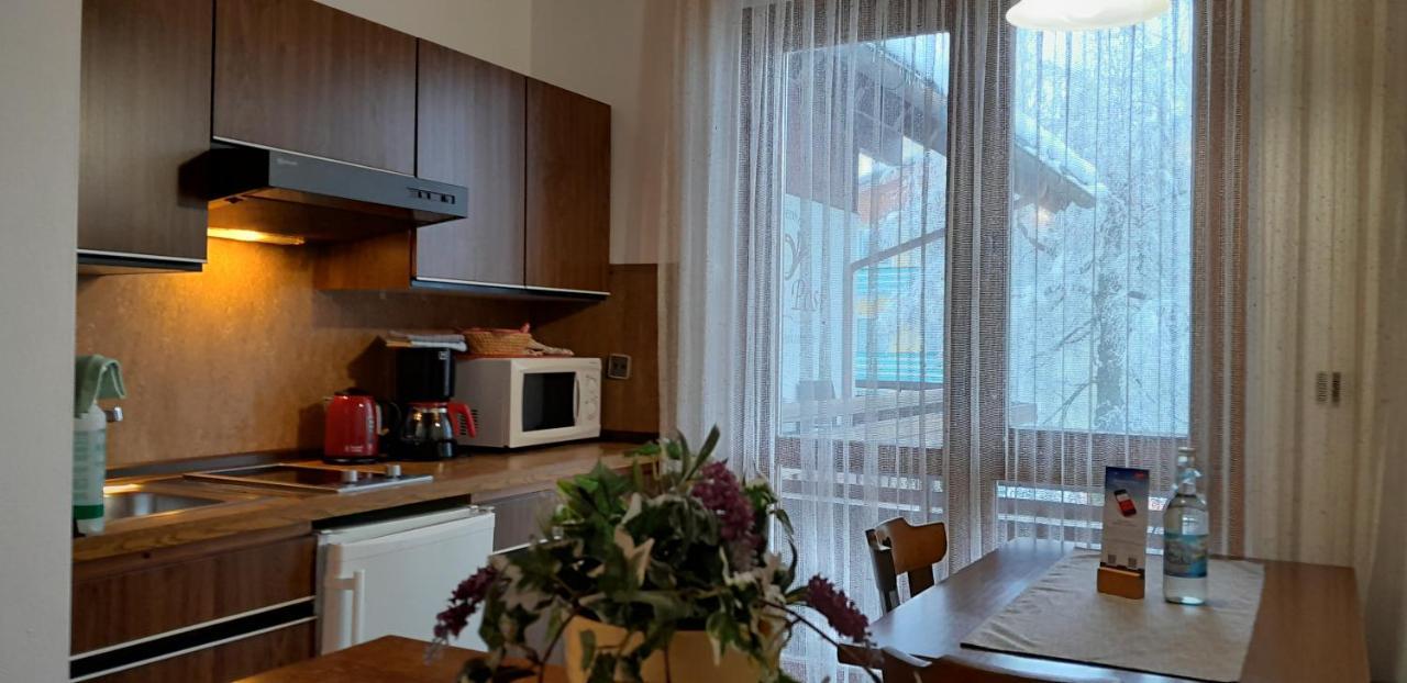 Ferienhof Alte Post, Apartments Weissbriach Bagian luar foto