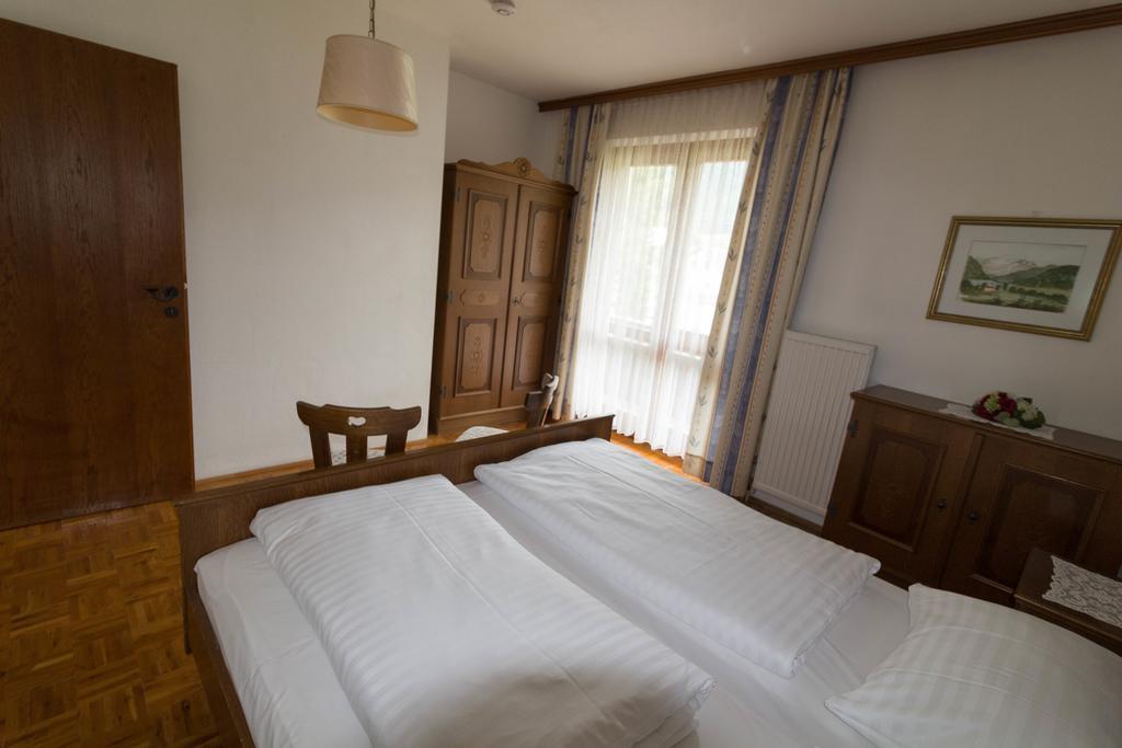 Ferienhof Alte Post, Apartments Weissbriach Bagian luar foto